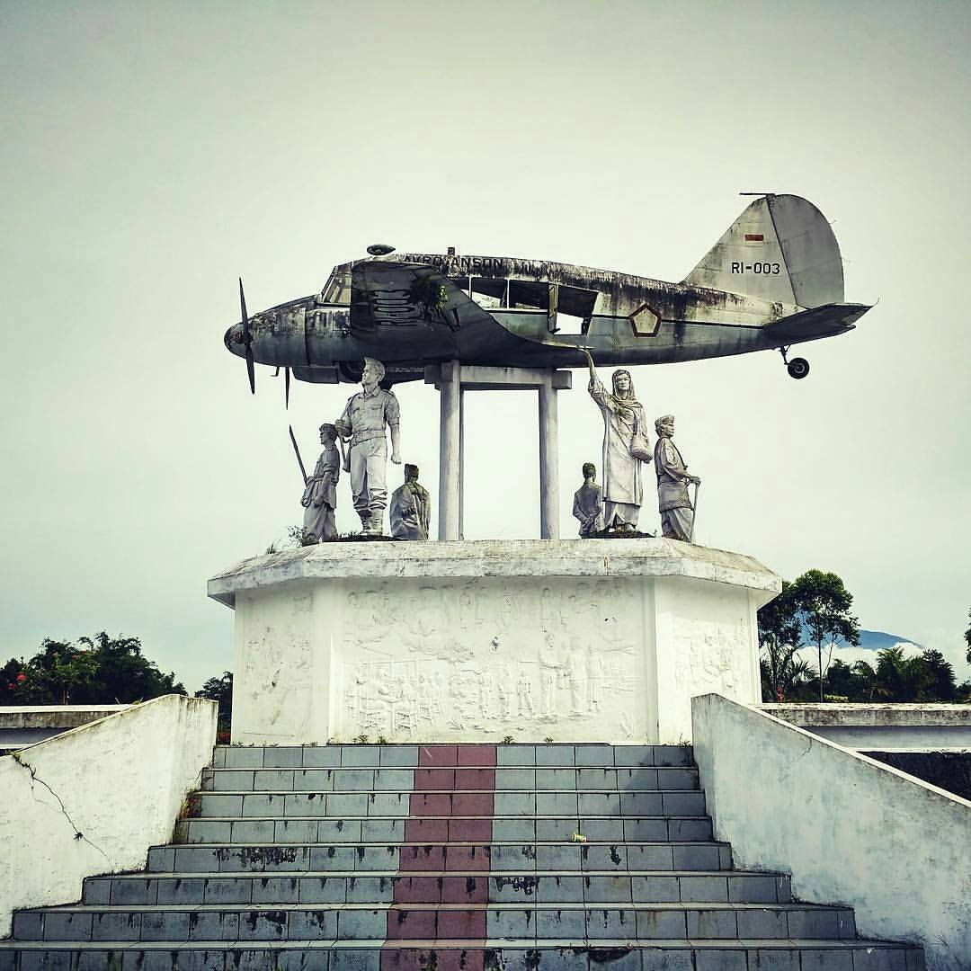 Monumen Pesawat Gaduik